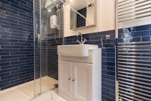 En-suite Shower room- click for photo gallery